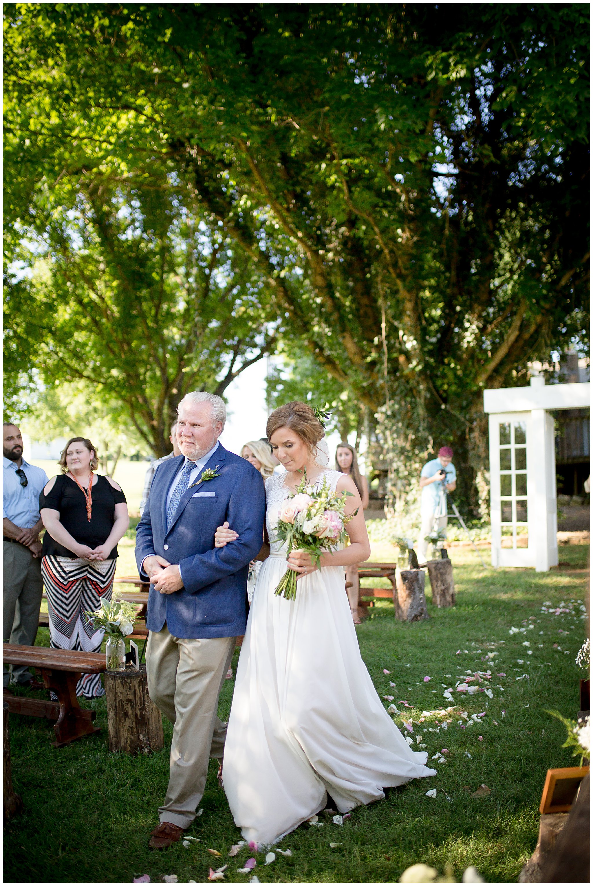 Knoxville Wedding Photographer - Woven & Spun Photographer - Amber Lowe Photo