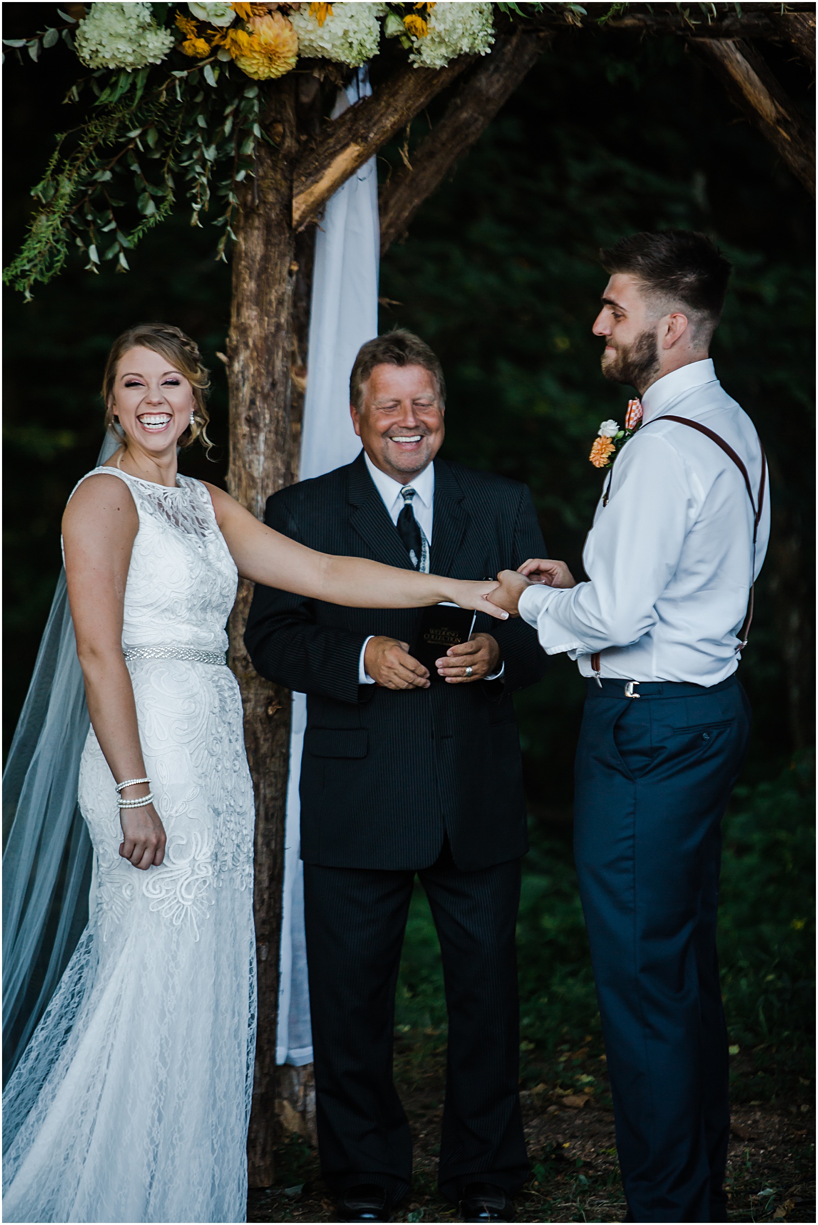 Bride,Honey Creek Farms,Knoxville Wedding Photographer,Wedding Photographer,