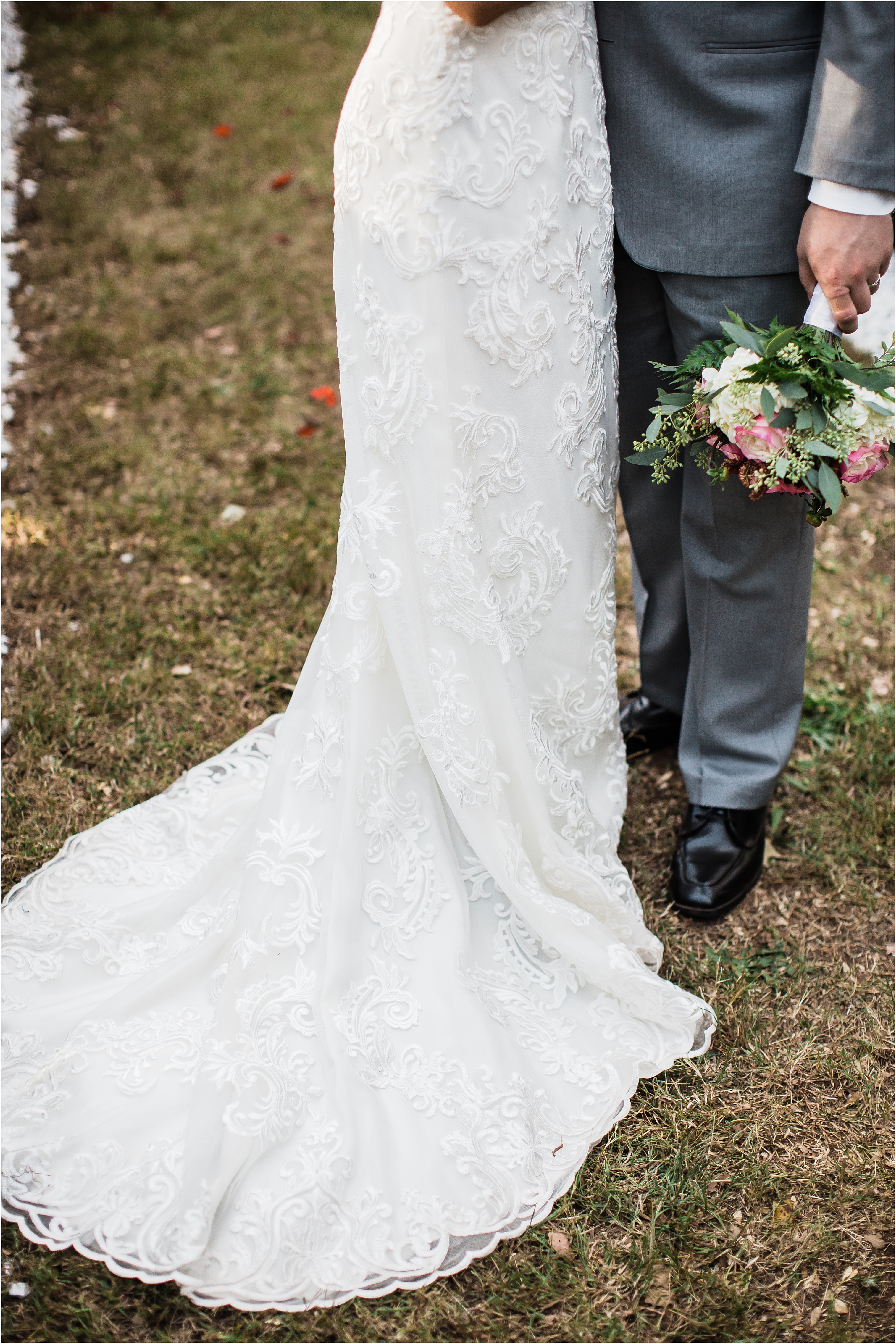 Amber Lowe Photo,Cardwell Manor,Fall Wedding,Knoxville Wedding Photographer,Summer Wedding,Wedding,Wedding Photographer,
