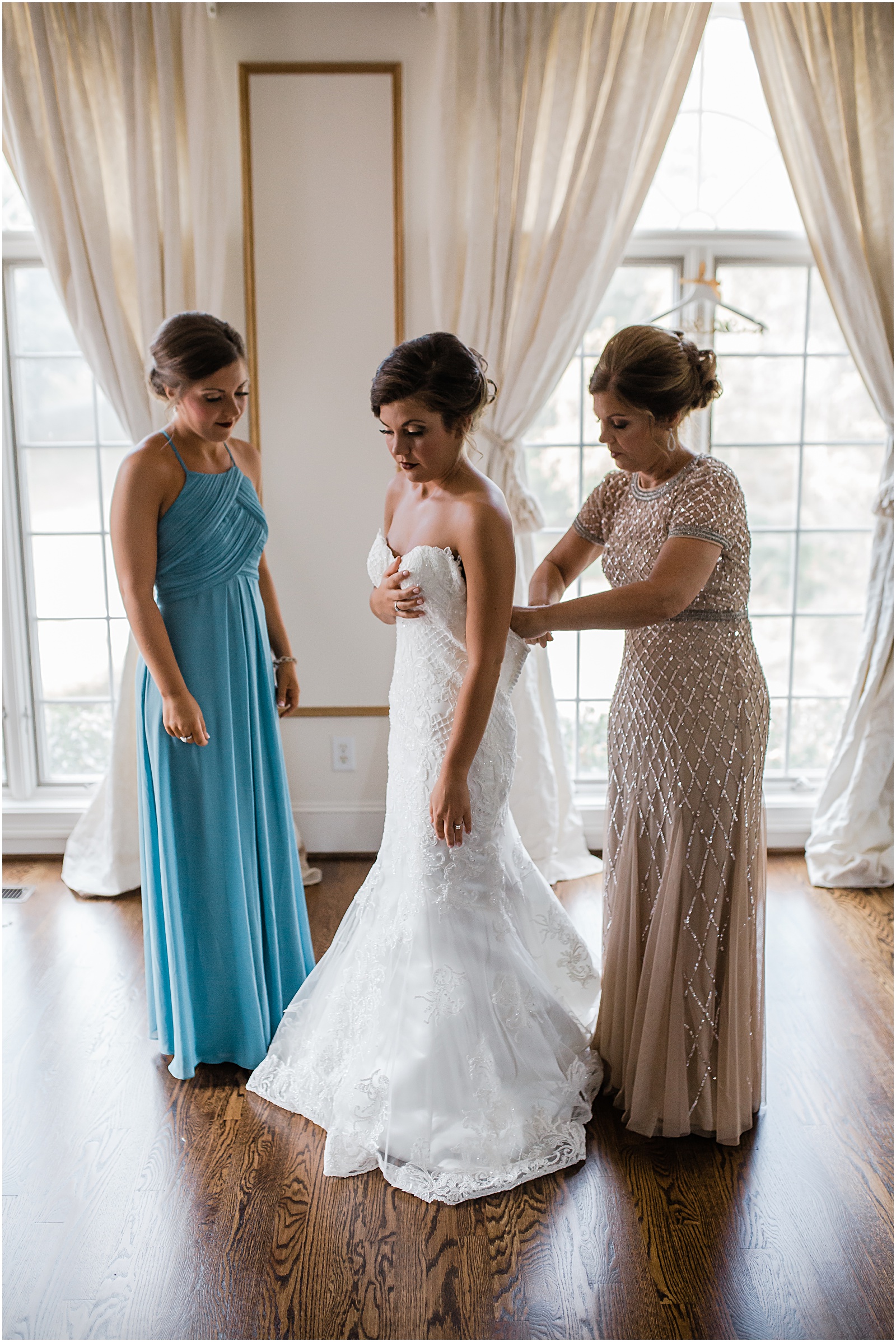 Amber Lowe Photo,Downtown Knoxville Wedding,Knoxville Museum of Art,Knoxville Wedding Photographer,Sunsphere,University of Tennessee,Wedding,