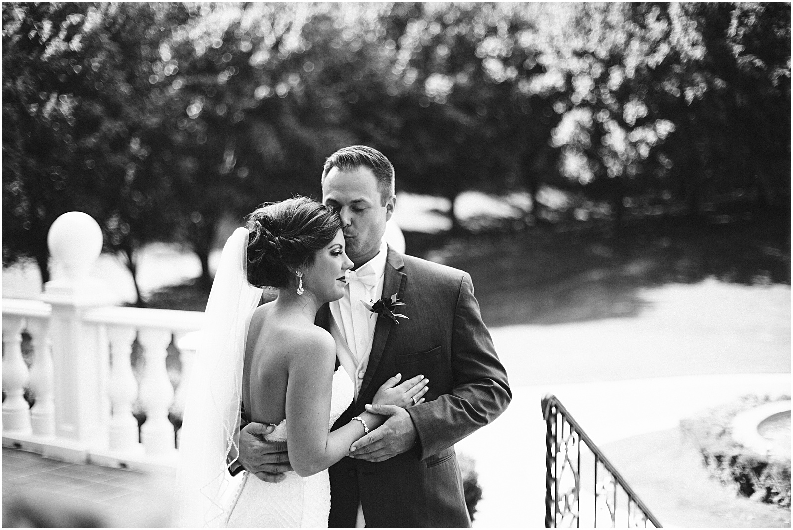 Amber Lowe Photo,Downtown Knoxville Wedding,Knoxville Museum of Art,Knoxville Wedding Photographer,Sunsphere,University of Tennessee,Wedding,