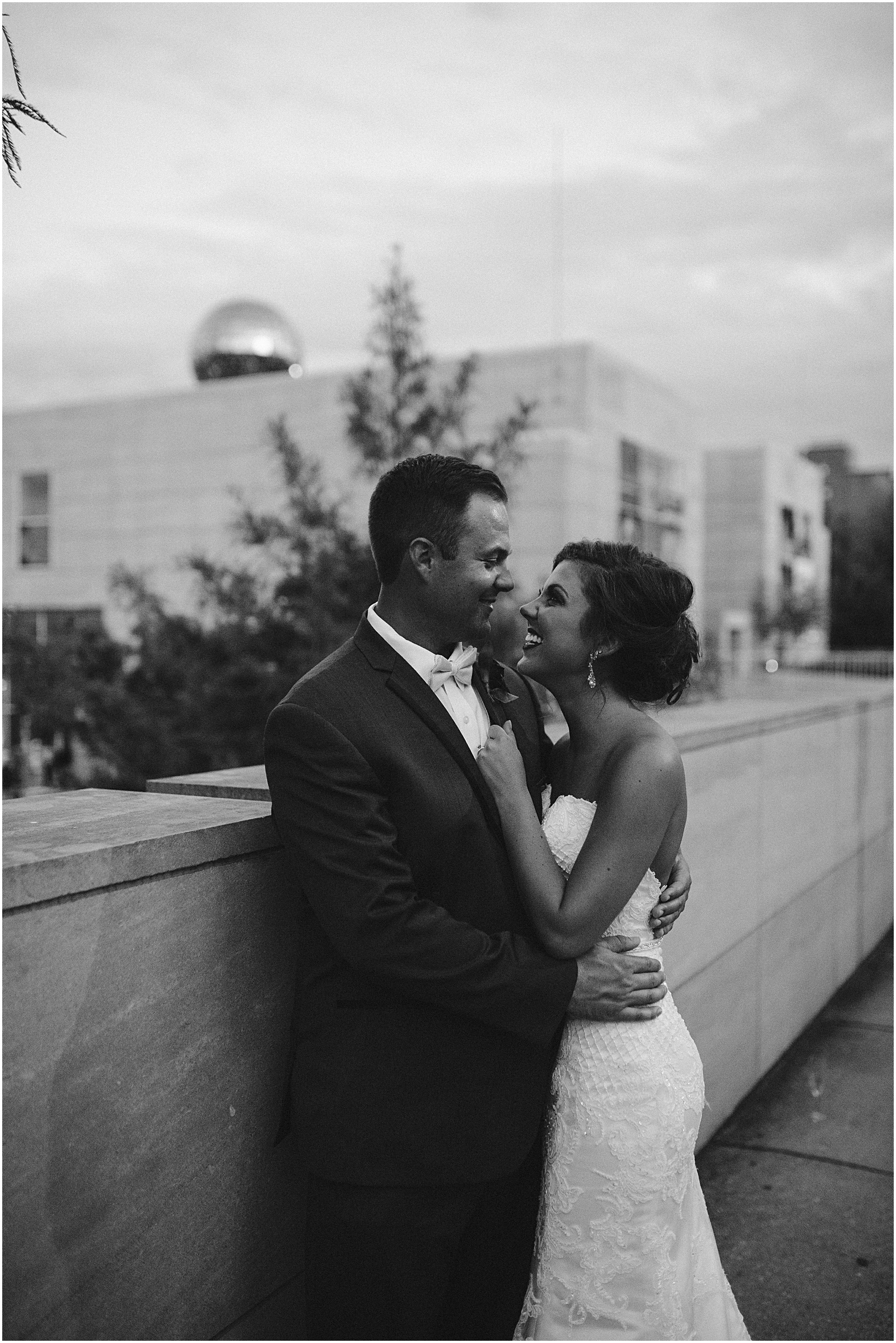 Amber Lowe Photo,Downtown Knoxville Wedding,Knoxville Museum of Art,Knoxville Wedding Photographer,Sunsphere,University of Tennessee,Wedding,