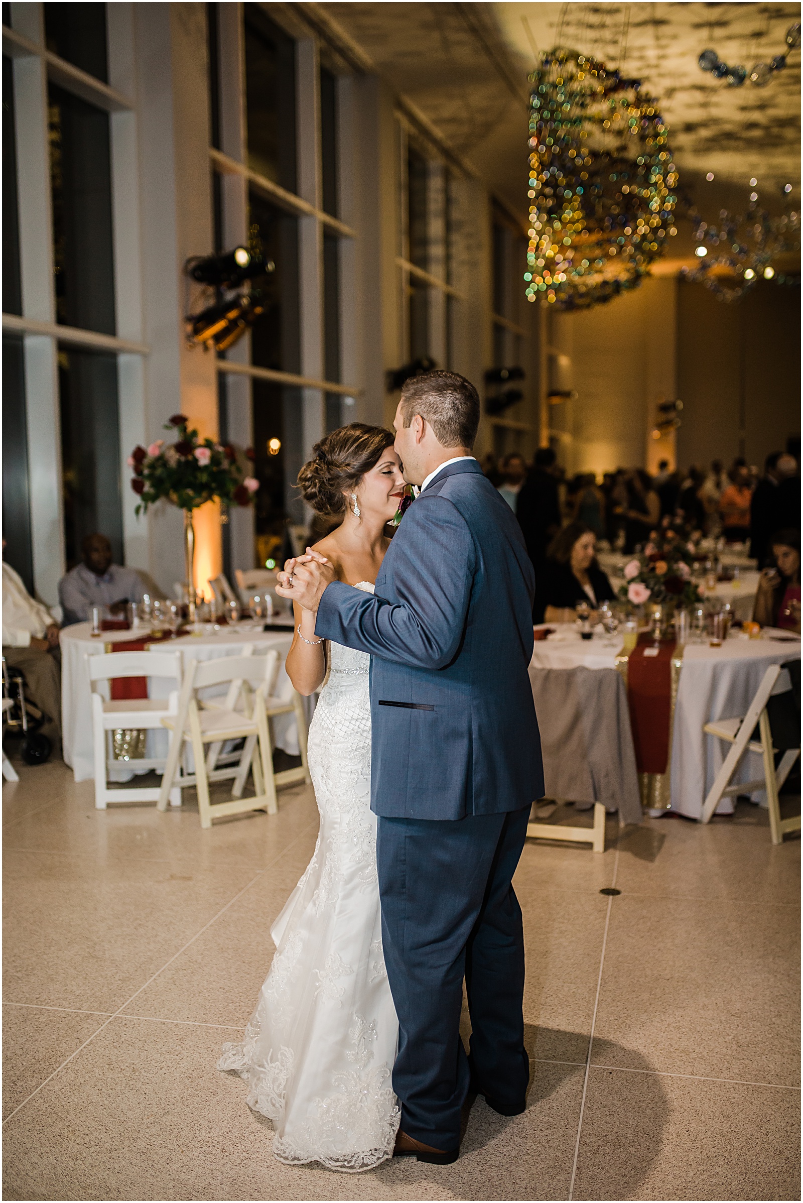 Amber Lowe Photo,Downtown Knoxville Wedding,Knoxville Museum of Art,Knoxville Wedding Photographer,Sunsphere,University of Tennessee,Wedding,