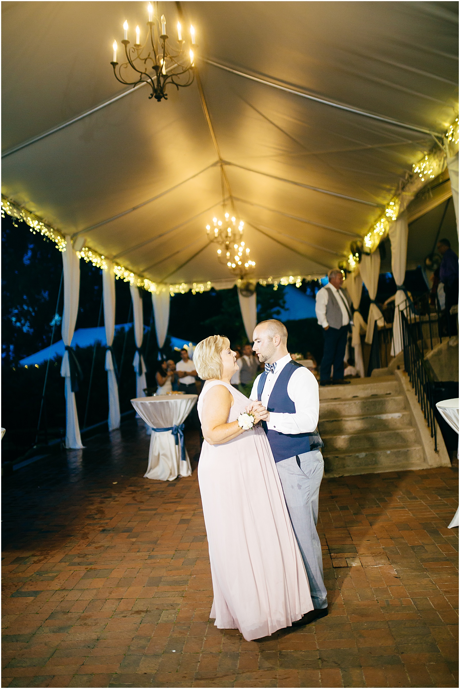 Amber Lowe Photo,Crescent Bend,Knoxville,Knoxville Photographer,Knoxville Wedding Photographer,University of Tennessee Football,