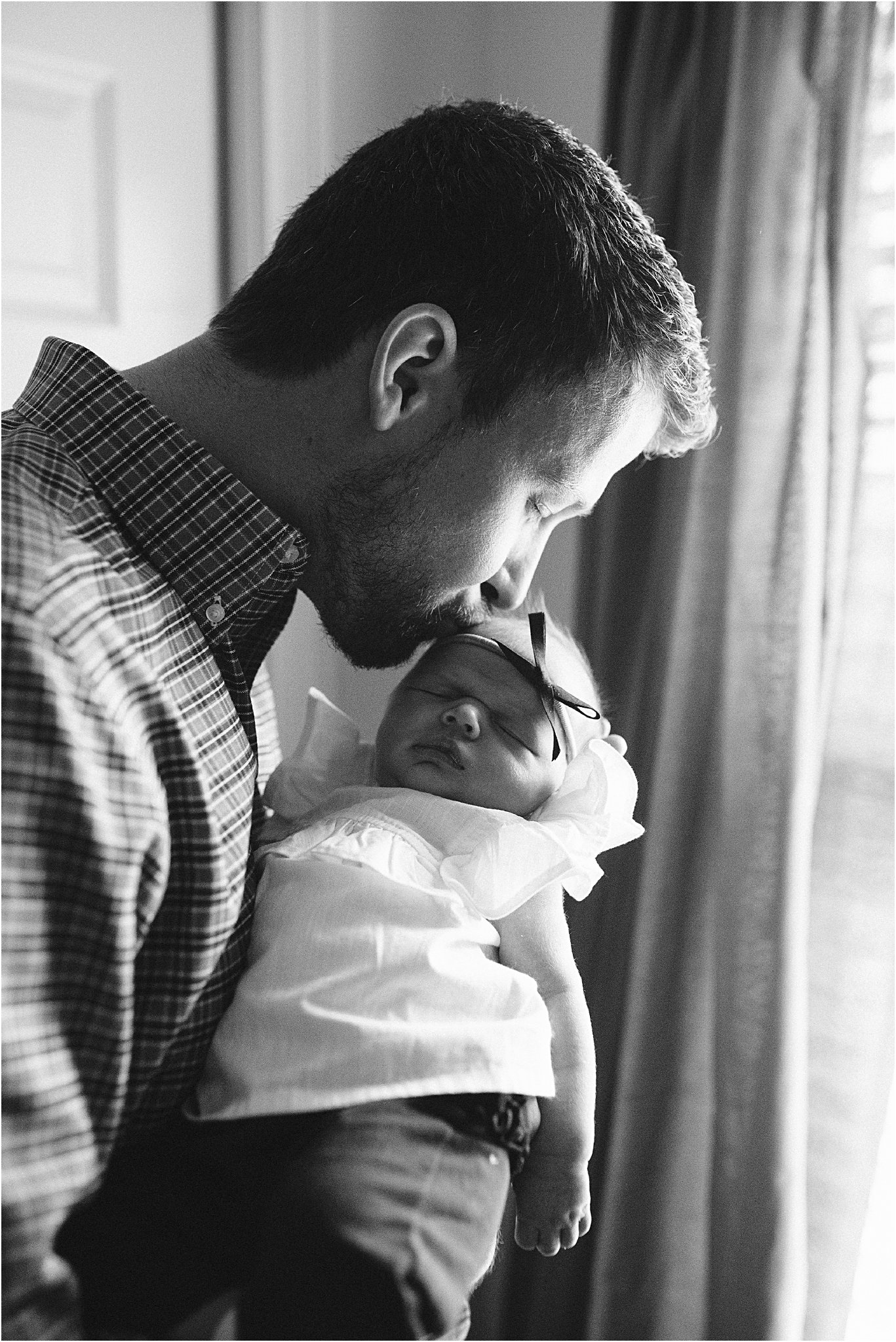 Amber Lowe Photo,Knoxville Newborn Photographer,Knoxville Photographer,Lifestyle Photographer,Newborn,Southern Bliss Weddings,